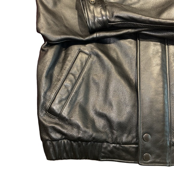 Vintage Leather Eddie Bauer Bomber Jacket - Picture 7 of 11